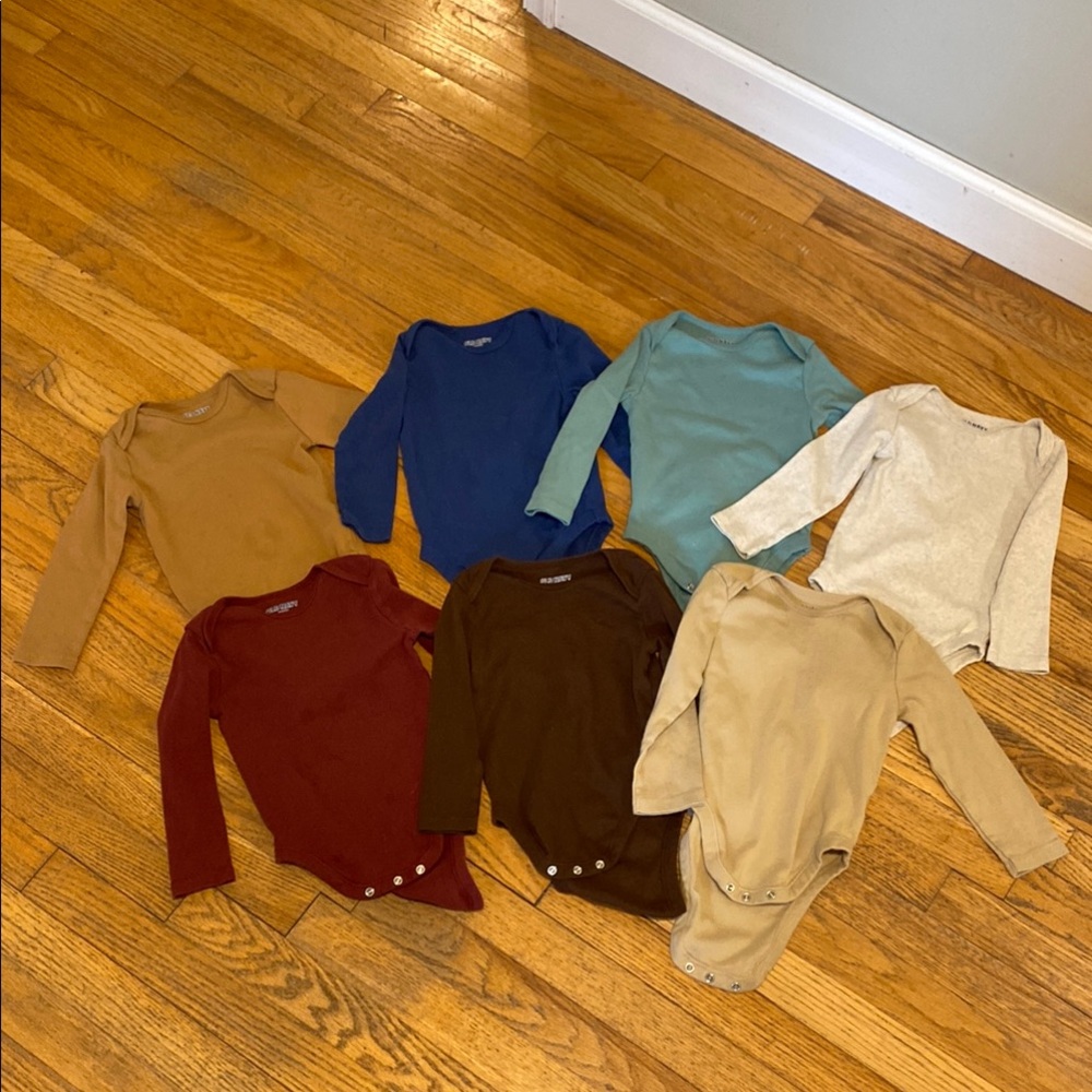 Set of 7 Long Sleeve Baby Bodysuits